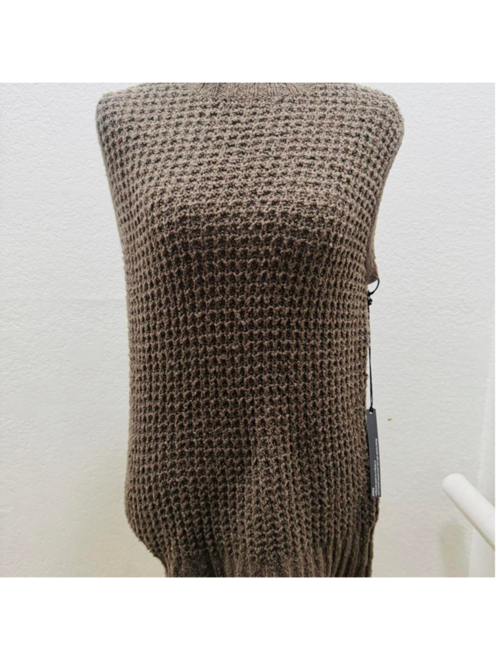 Michael Stars Brown Knit Mock Neck Sweater Size M
#knitwear #mockneck